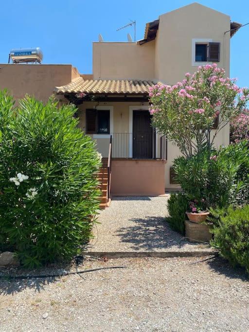 Georges Villa Galaxidi, Family, Pool And Garden Екстер'єр фото